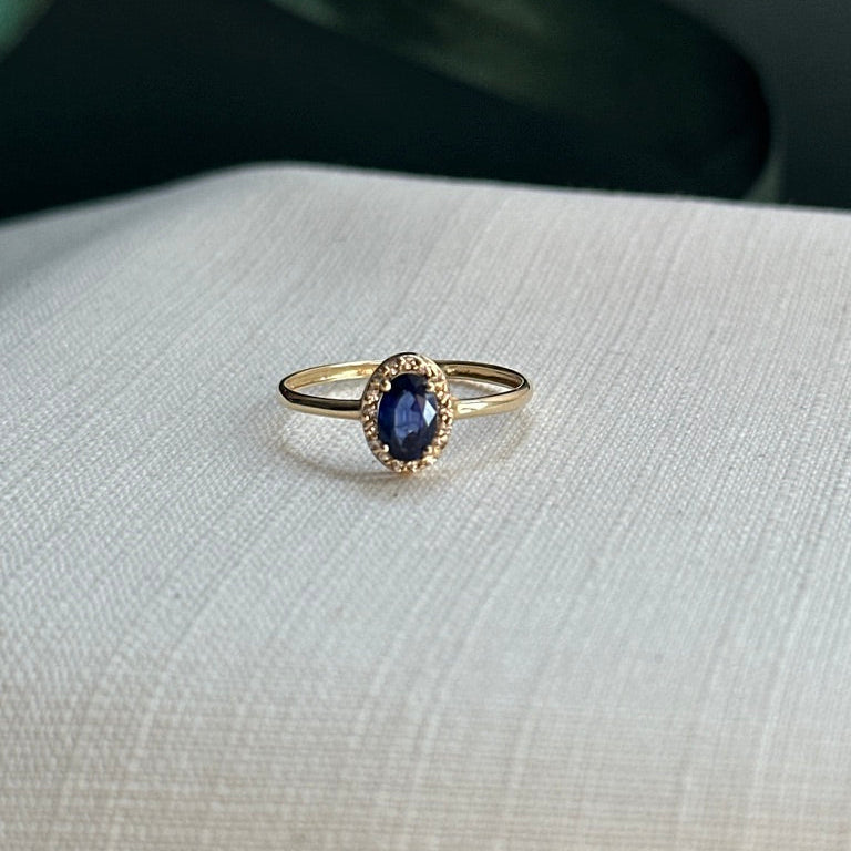 Anillo de Zafiro con halo de Diamantes