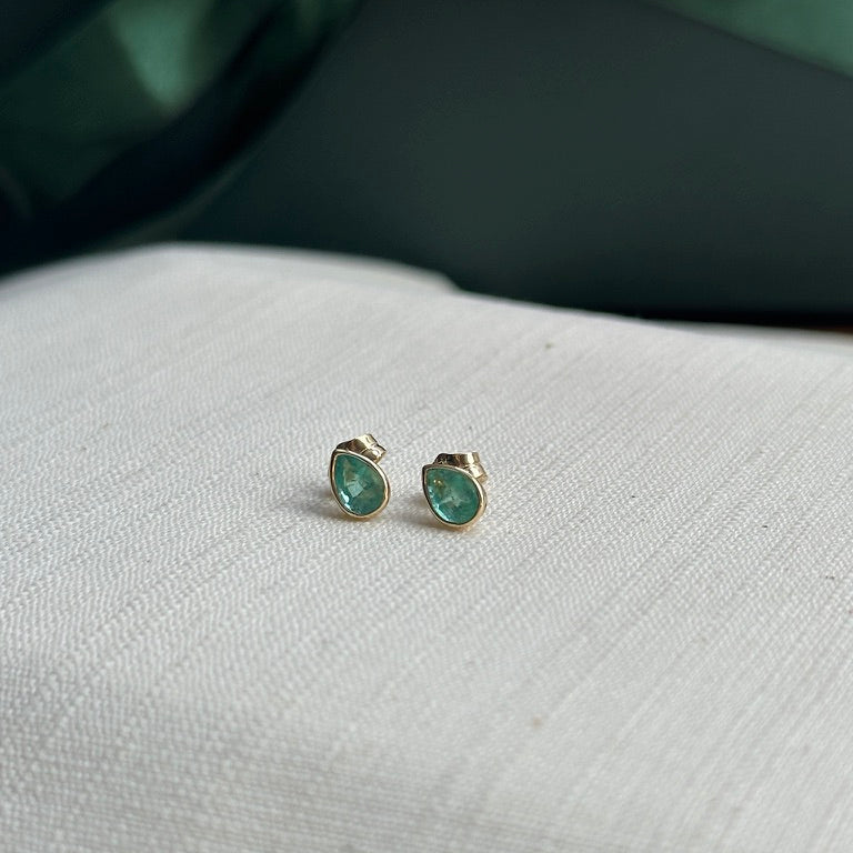 Aretes de Esmeralda corte Pera