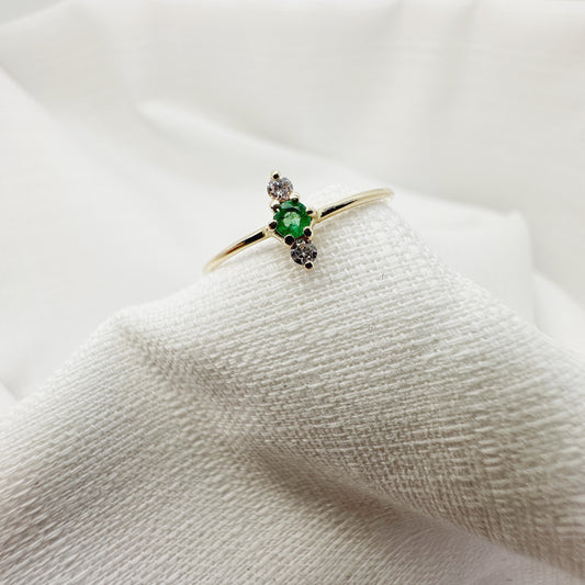 Anillo con Esmeralda y diamantes