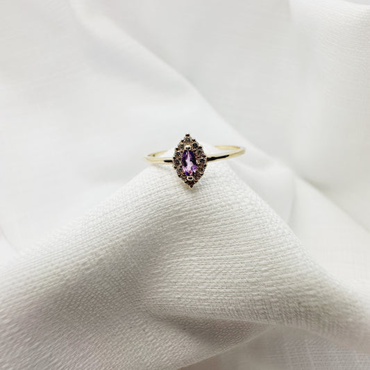 Anillo con Amatista y Diamantes