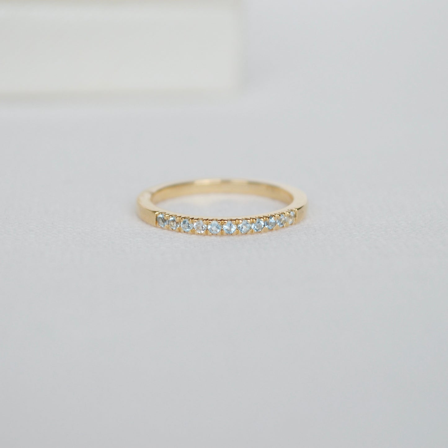 Churumbela de Aguamarina en oro 14k piedra del mes de Marzo