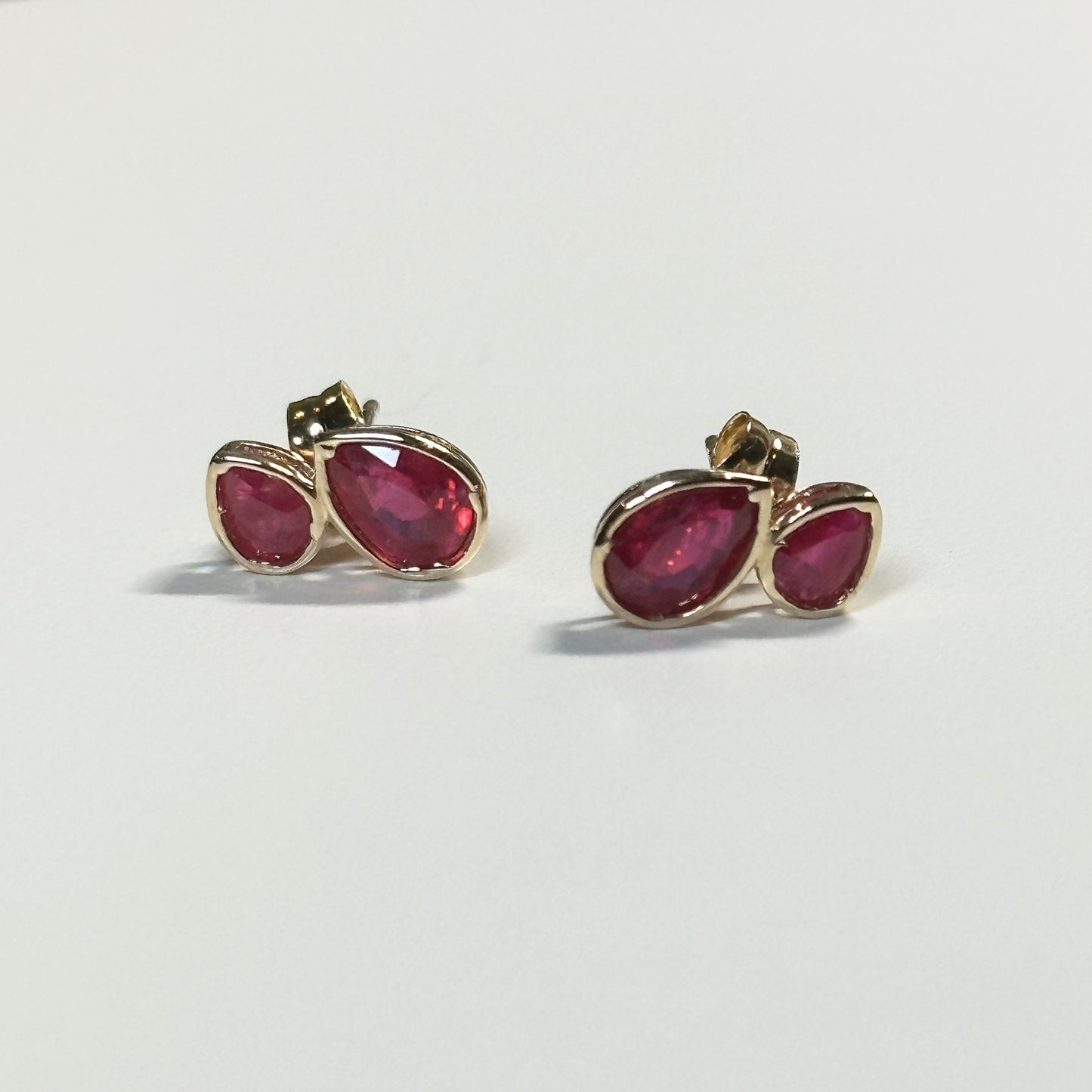 Aretes de Rubí